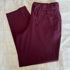 lululemon women’s joggers